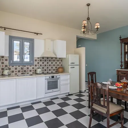 Villa Harites - Sea View A *